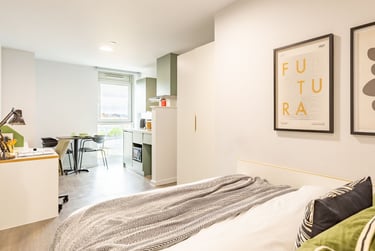 Silver Studio - Image 2